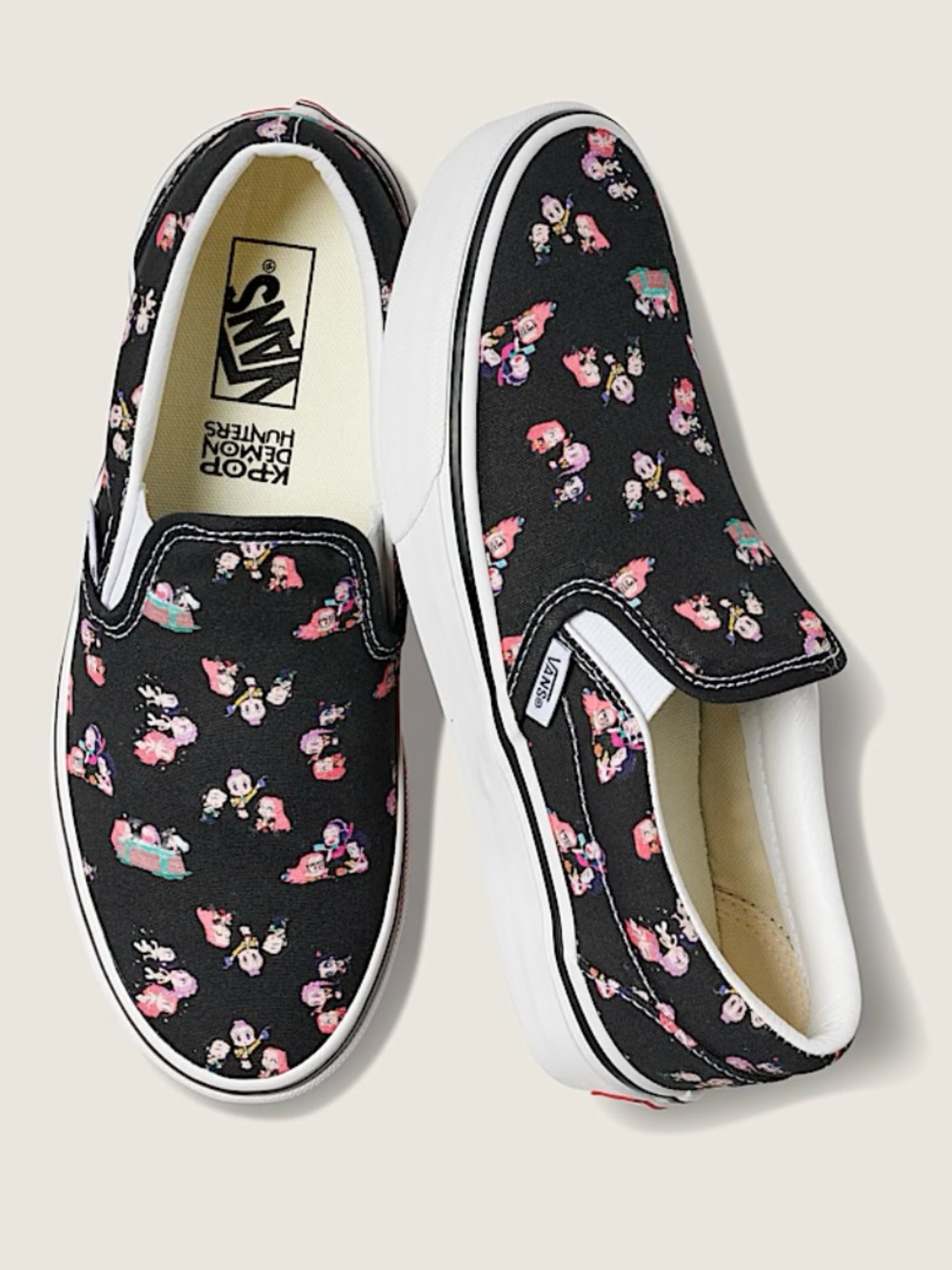 Vans KPop Demon Hunters x
Vans Classic Slip-On Shoe 8.5
US Women